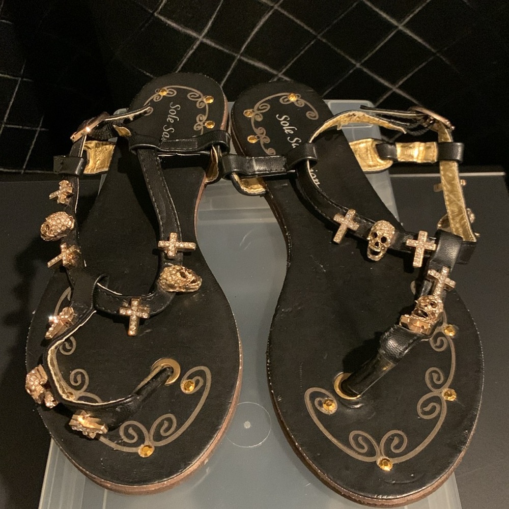 SOLE SALVATION Women’s Skull and Cross Jewelled Sandals - New Without Tags